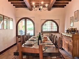Villa in Umbria With Private Pool and Valley Views