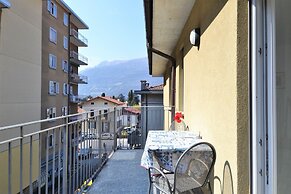 Apartment by Lake Como With Scenic Views