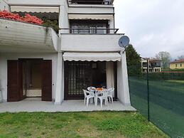 Pleasant Apartment by the Lake