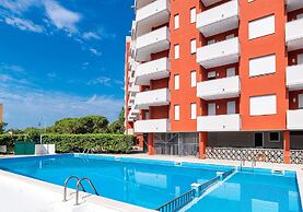 Belvilla by OYO Inviting Apartment With Pool