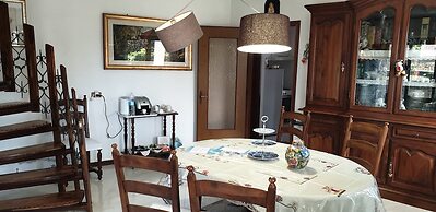 Vesime Villa With Garden