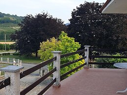 Vesime Villa With Garden