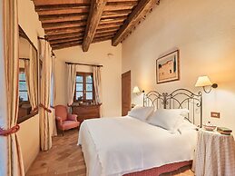 Charming House in Tuscany With Pool
