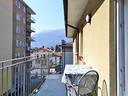 Apartment by Lake Como Near Spiaggia di Dervio