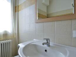 Apartment by Lake Como Near Spiaggia di Dervio