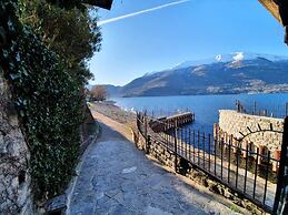 Apartment by Lake Como Near Spiaggia di Dervio