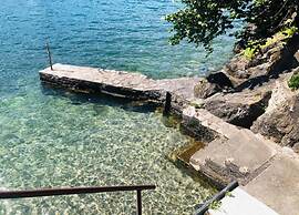 Apartment by Lake Como Near Spiaggia di Dervio