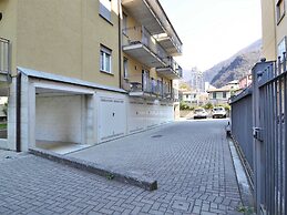 Apartment by Lake Como Near Spiaggia di Dervio
