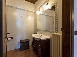 Classic Villa for Family With Pets