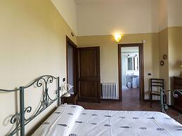 Classic Villa for Family With Pets
