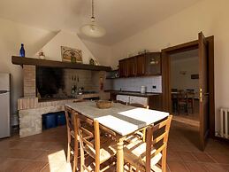 Classic Villa for Family With Pets