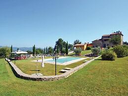 Villa in Montalbano With Scenic Views