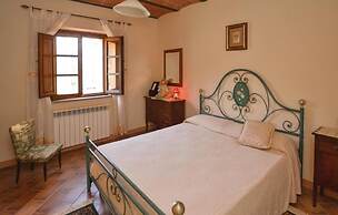 Villa in Montalbano With Scenic Views