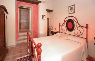 Villa in Montalbano With Scenic Views