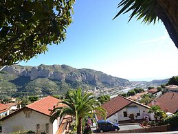 Chic Coastal Hill Escape