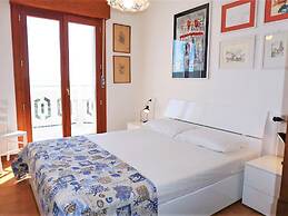 2-bedroom Apartment Near Beach