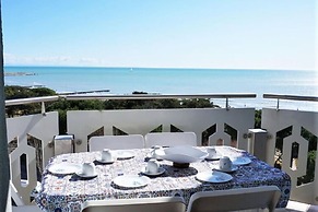 2-bedroom Apartment Near Beach