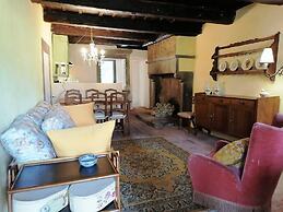 Independent Apartment With Pool