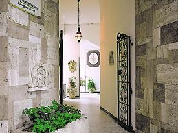 Escape in Central Cattolica
