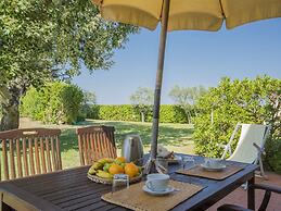 Countryside Home With Private Terrace
