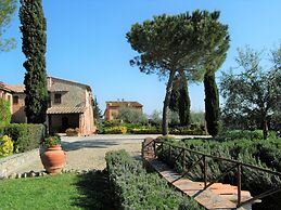 Countryside Home With Private Terrace