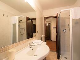 Apartment in Castelfiorentino With Pool