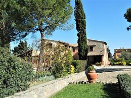 Apartment in Castelfiorentino With Pool