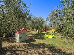 Farmhouse in Castelfiorentino With Pool