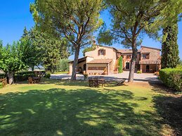 Farmhouse in Castelfiorentino With Pool