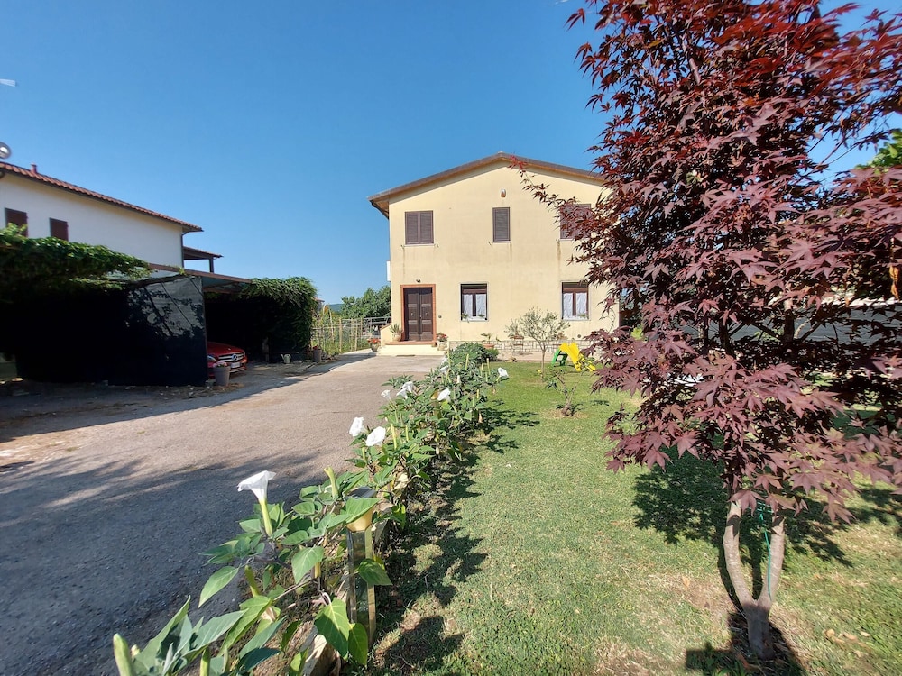 Villa in Italy With Private Garden Retreat