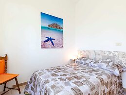 Villa in Italy With Private Garden Retreat