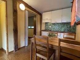 Snug Mobile Home in Toscana With Garden