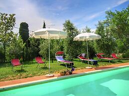 Belvilla by OYO Villa Lucignano