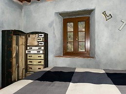 Charming Mill by Pescia River w/ Garden