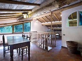 Charming Mill by Pescia River w/ Garden