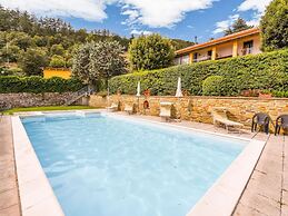 Cottage in Tuscany With Pool & Olive Groves