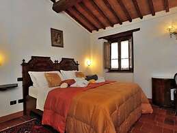 Tuscan Family Villa With Sauna