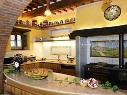 Tuscan Family Villa With Sauna