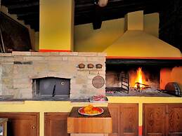Tuscan Family Villa With Sauna