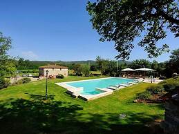 Tuscan Family Villa With Sauna