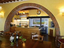 Tuscan Family Villa With Sauna