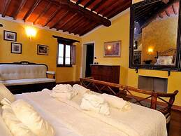 Tuscan Family Villa With Sauna