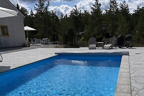 Villa Vitvikena in Gotland, Pool