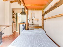 Villa in Cortona With Pool