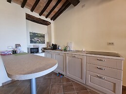 Tasteful Countryside Stay