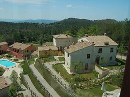 Pretty Apartment Near San Gimignano