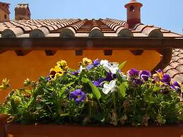 Pretty Apartment Near San Gimignano