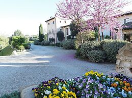 Pretty Apartment Near San Gimignano