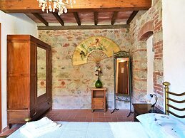 Apartment in Massa Marittima With Pools