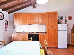 Apartment in Massa Marittima With Pools